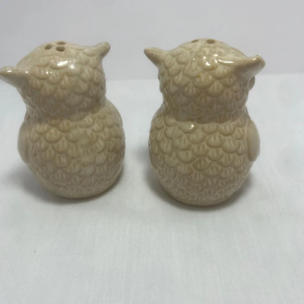 Vtg Style Owl‎ Salt Pepper Shakers Beige Ceramic Pair Mid Century Retro  Decor